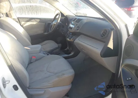 2011 Toyota Rav4 z USA, uszkodzony, nr VIN 2T3BF4DV3BW114609